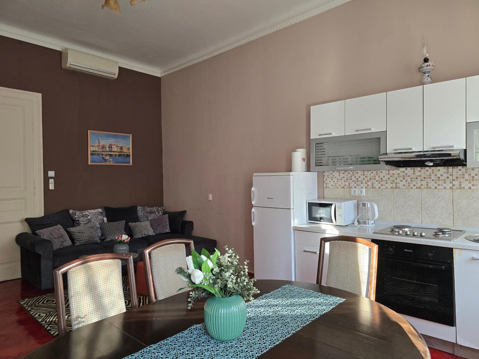 Prvi Red Do Mora Apartment Crikvenica