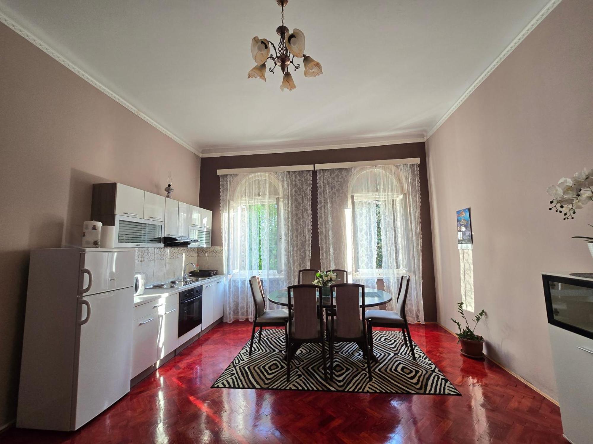 Apartment Prvi Red Do Mora